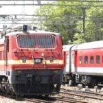 अगर ट्रेन पर गिर जाये बिजली तो पैसेंजर्स का क्या होगा हाल?