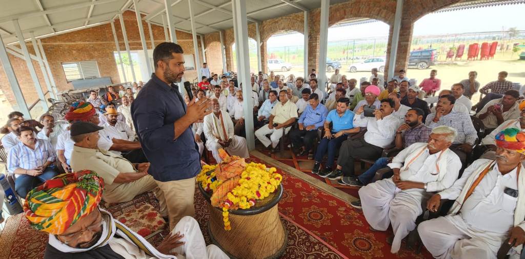 कांग्रेस के तीनों उम्मीदवारों को विजय दिलाने में अपनी महत्वपूर्ण भूमिका निभाए कार्यकर्ता - चांदना