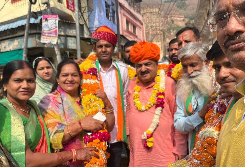 BJP candidate Dogra did public relations, preparations started for CM Yogi's meeting