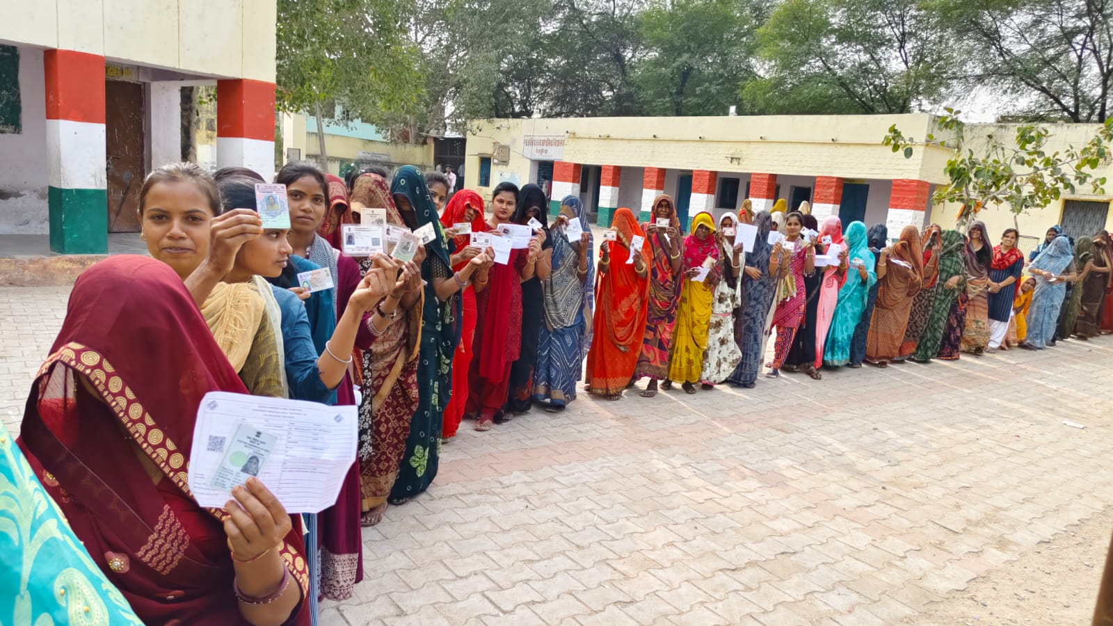 Status of voting for 3 assembly seats of Bundi district, 26 candidates are in the fray, know every moment update.
