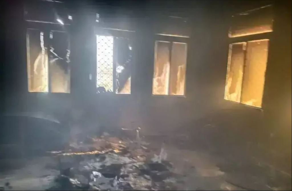 Fire broke out in Secretariat, OSD Lokesh Sharma's room burnt, BJP said - destroy evidence of corruption by setting fire