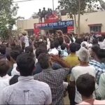 The sub inspector who raped an innocent girl was dismissed, people took him out of the police station and beat him up.
