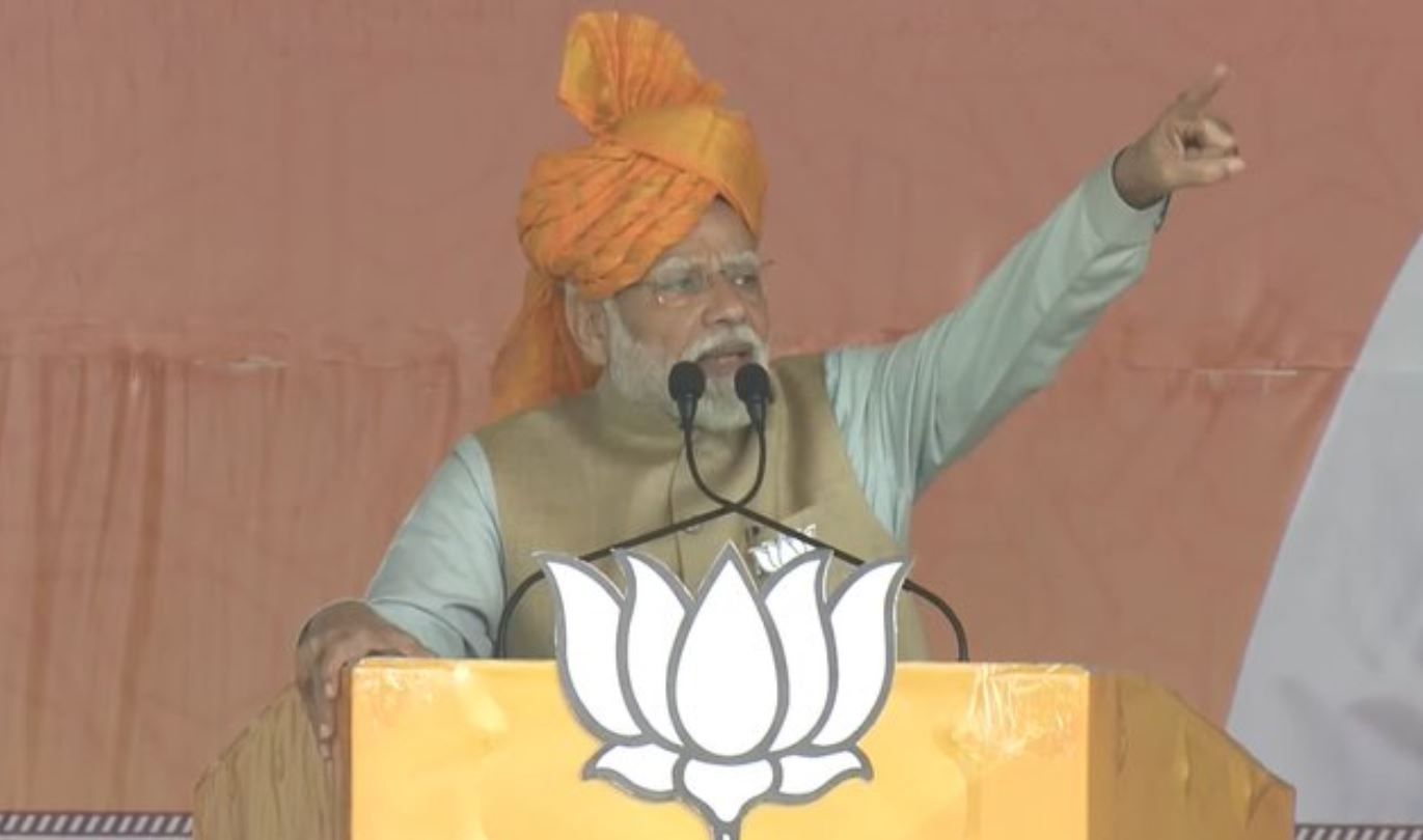 In the end, Prime Minister Modi said – Lal Diary and its pages are most discussed in Rajasthan.