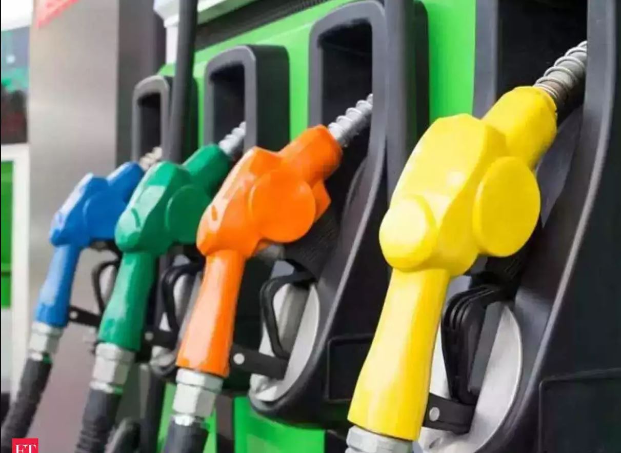Crude oil suddenly becomes cheaper, know whether there will be relief on petrol and diesel in the country this Diwali