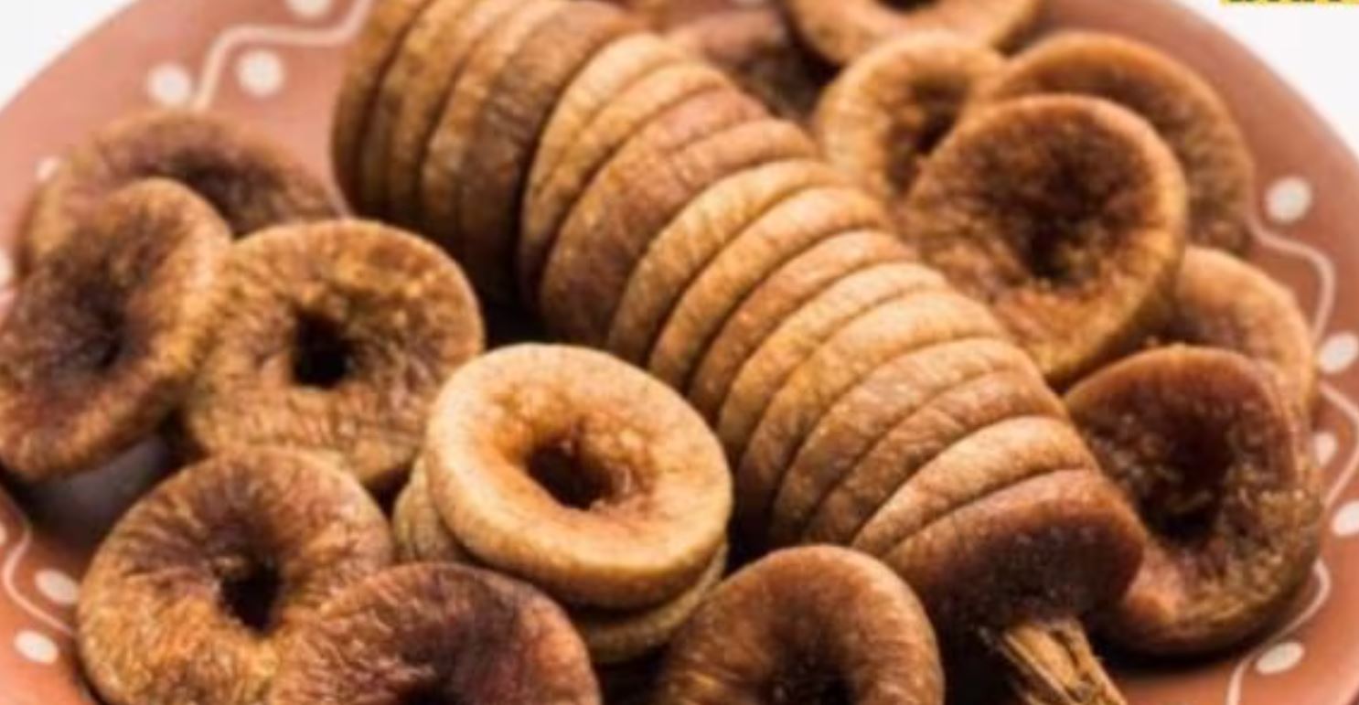 Eating these dry fruits soaked with figs prevents anemia, know more health benefits