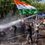 Police opened water cannons on Congress march in Kerala, many leaders admitted to hospital, protesters accused of stone pelting