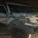 Fearless gravel mafia loaded dumper full of illegal gravel on police Bolero