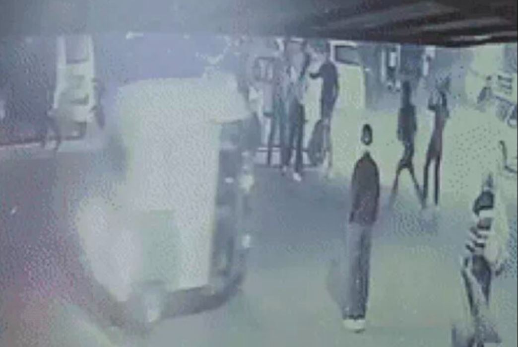 In Jaipur, a friend crushed a young man and a girl with a car, the girl died, you will be surprised to know the reason.