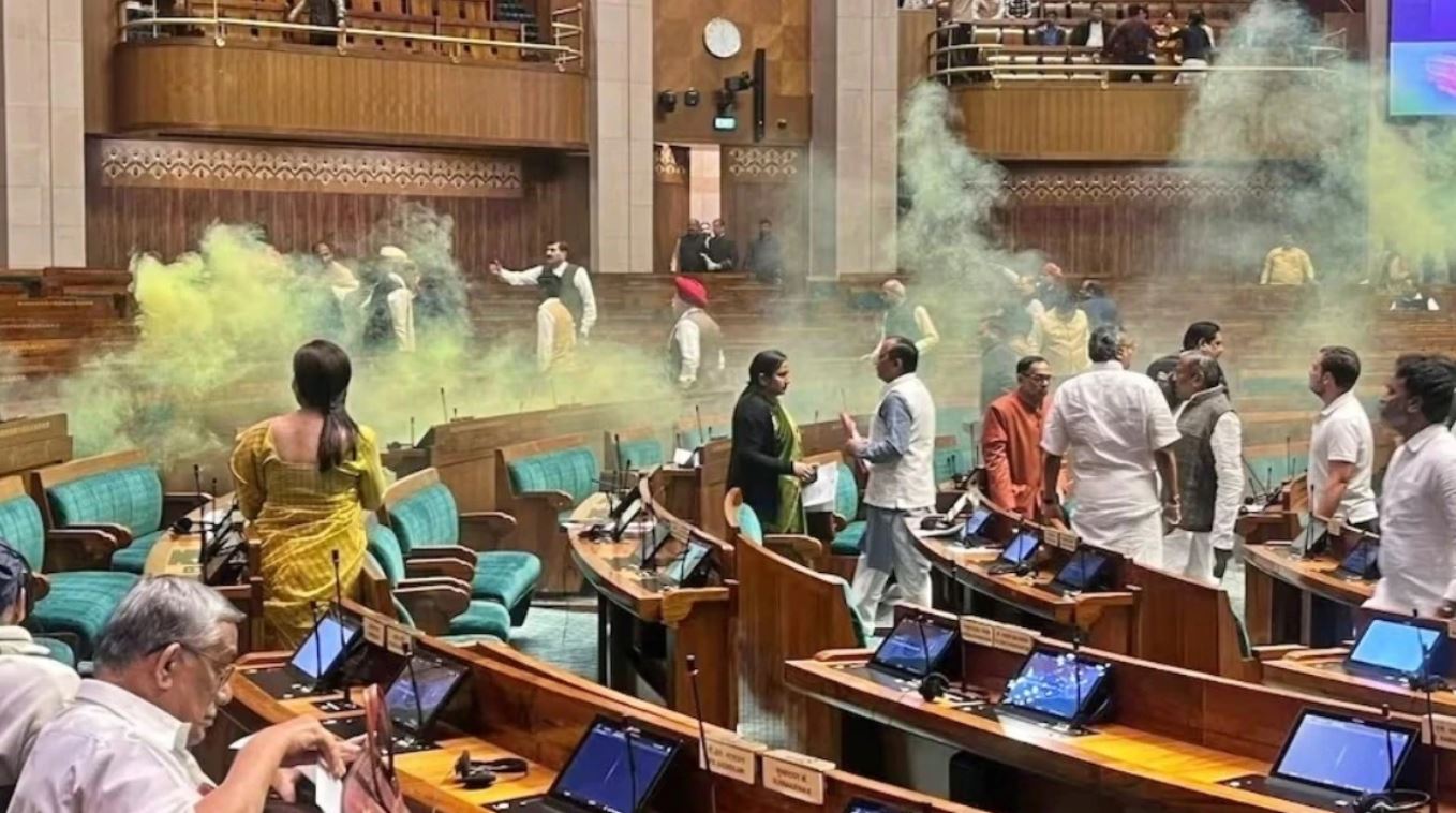 6 Story of Parliament conspiracy hidden in mobile, the mastermind who ran away with everyone's phone will now reveal many secrets.