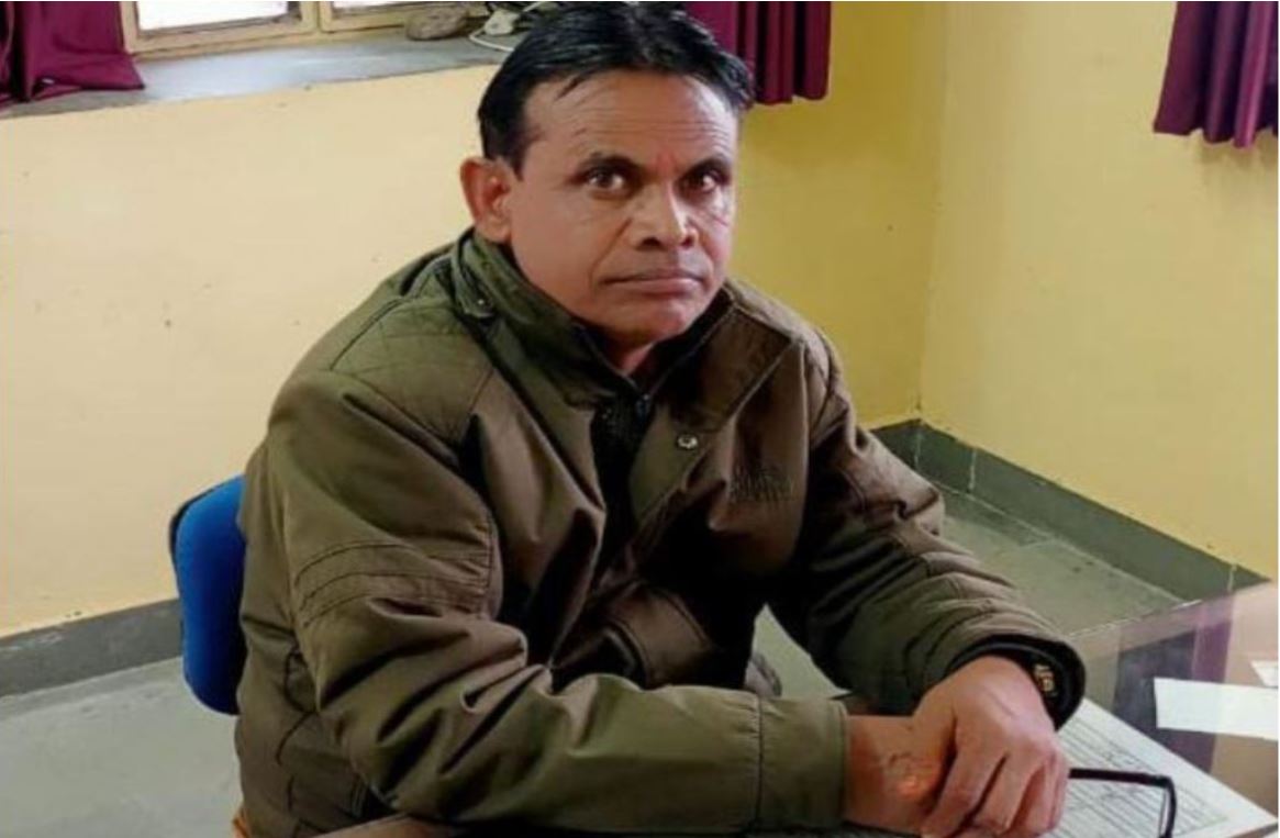 ACB arrested assistant engineer of Dungarpur electricity department for taking bribe of Rs 50 thousand.