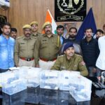 Big action by Tonk police, two smugglers arrested with cache of illegal weapons