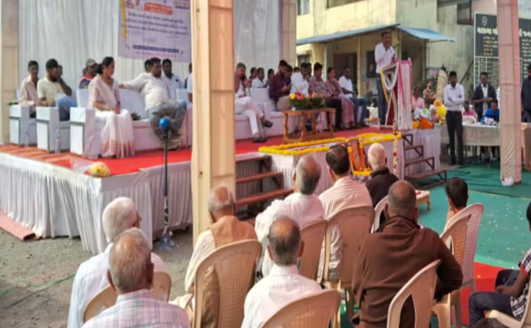 The man who reached PM Modi's Vikas Bharat camp made a demand for his wife, officials were surprised to know the reason