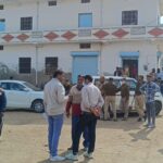 A dozen illegal slaughter houses sealed, action created panic in Highway and Motibagh area, heavy police force deployed