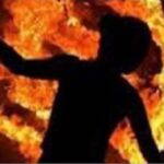 When the young man expressed his desire for marriage, she broke up with him, the girl set herself on fire outside her boyfriend's office