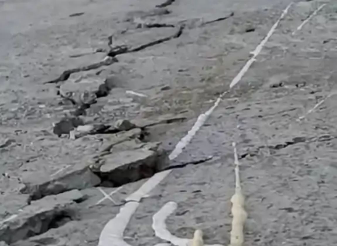 Crack in Gothra Dam, construction was done 5 months ago at a cost of Rs 7.50 crore, negligence or corruption?