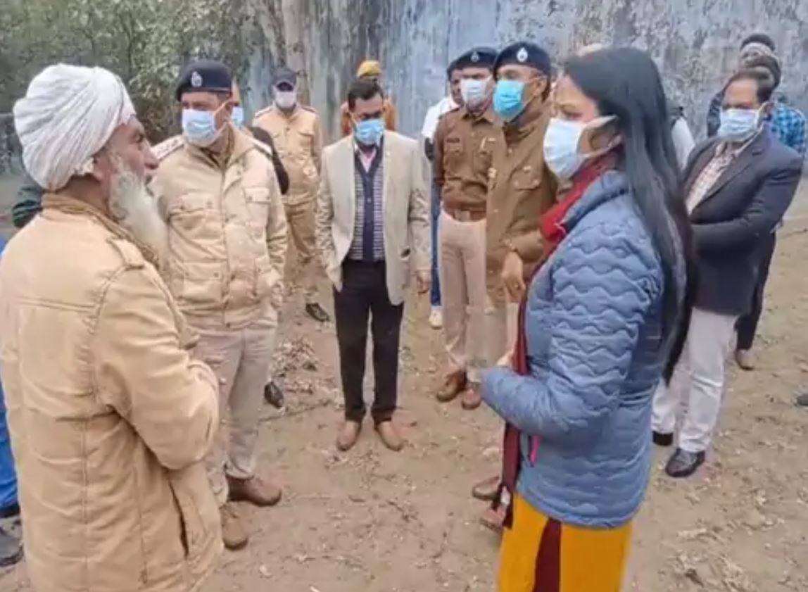 Action on illegal slaughter house, top officials including Collector-SP inspected closely