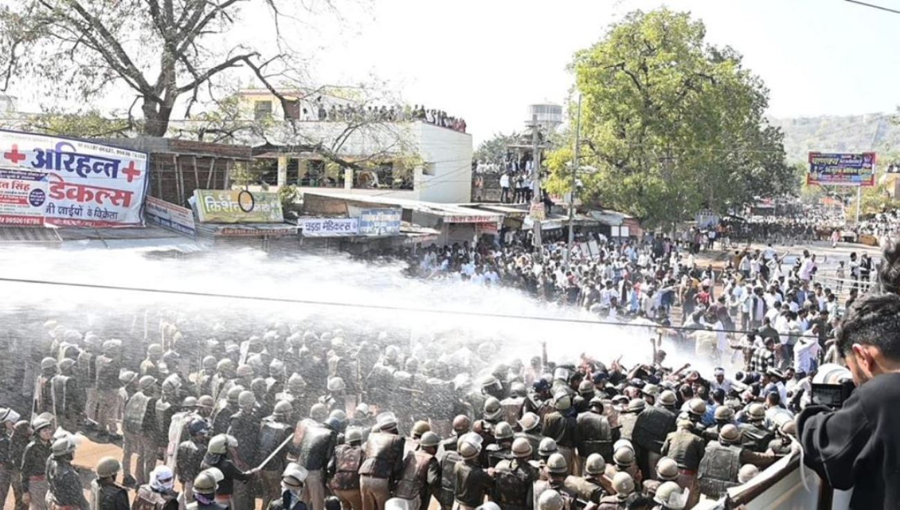 Bundi: Water cannons fired on Congress workers, case registered against 8 named including Chandna.