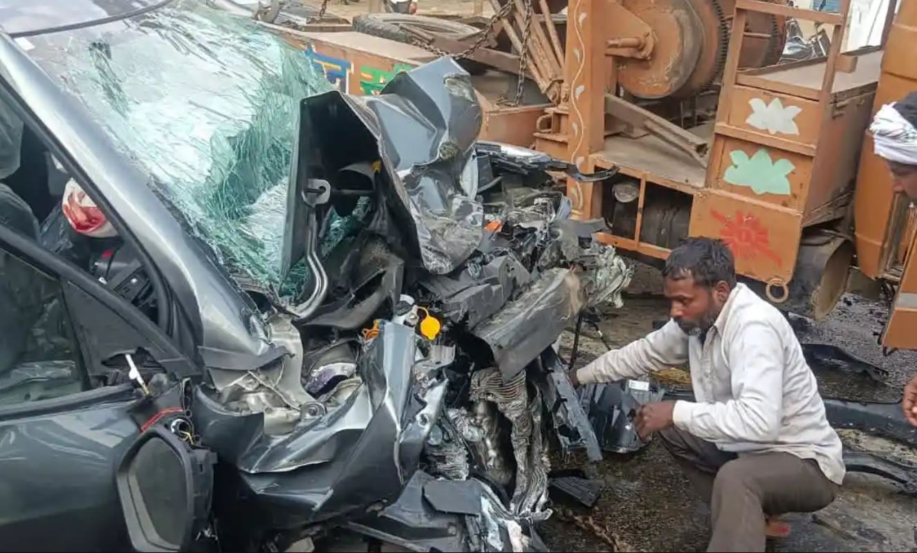 The wedding took place four days ago, groom and brother-in-law died in a road accident, three people injured