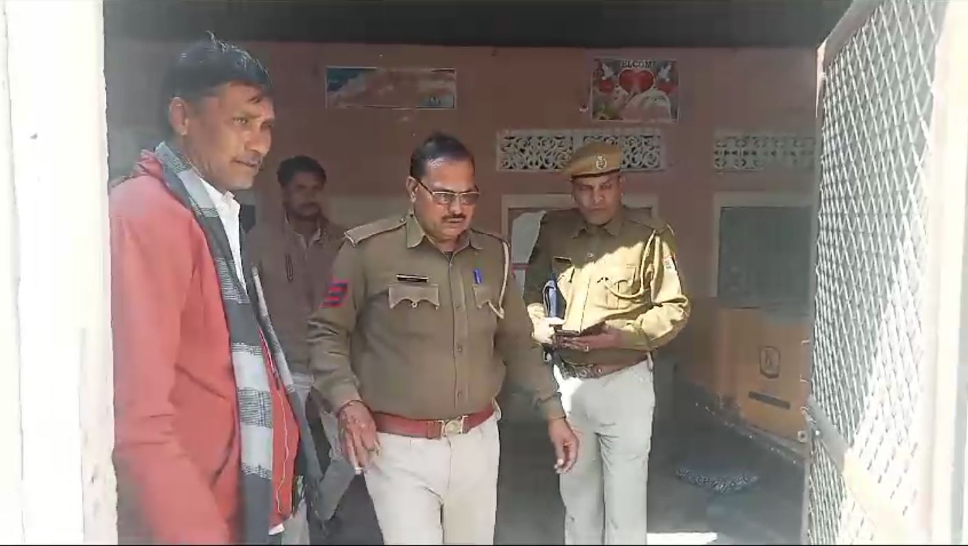 Thieves targeted 3 houses in one night, gold and silver jewelery along with cash worth lakhs crossed