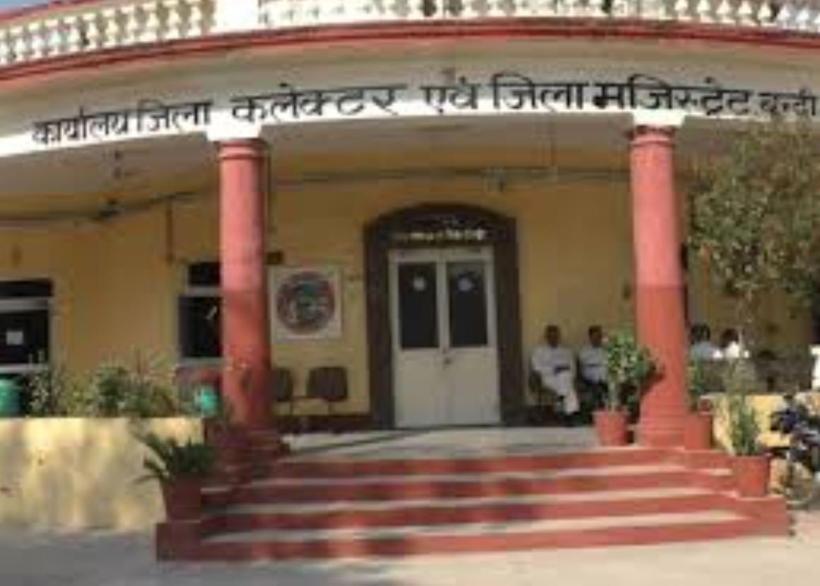 District level team conducted surprise inspection in government offices, 406 employees found absent