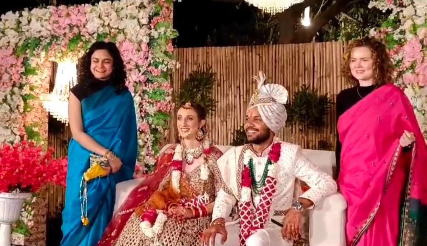 Italian girl becomes bride, marries Rajasthani groom as per Hindu customs