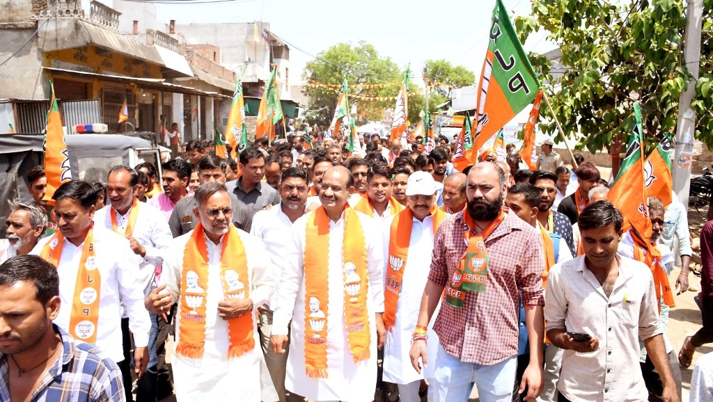 It is the good fortune of the countrymen to see Ram Lalla's Surya Tilak - Birla.