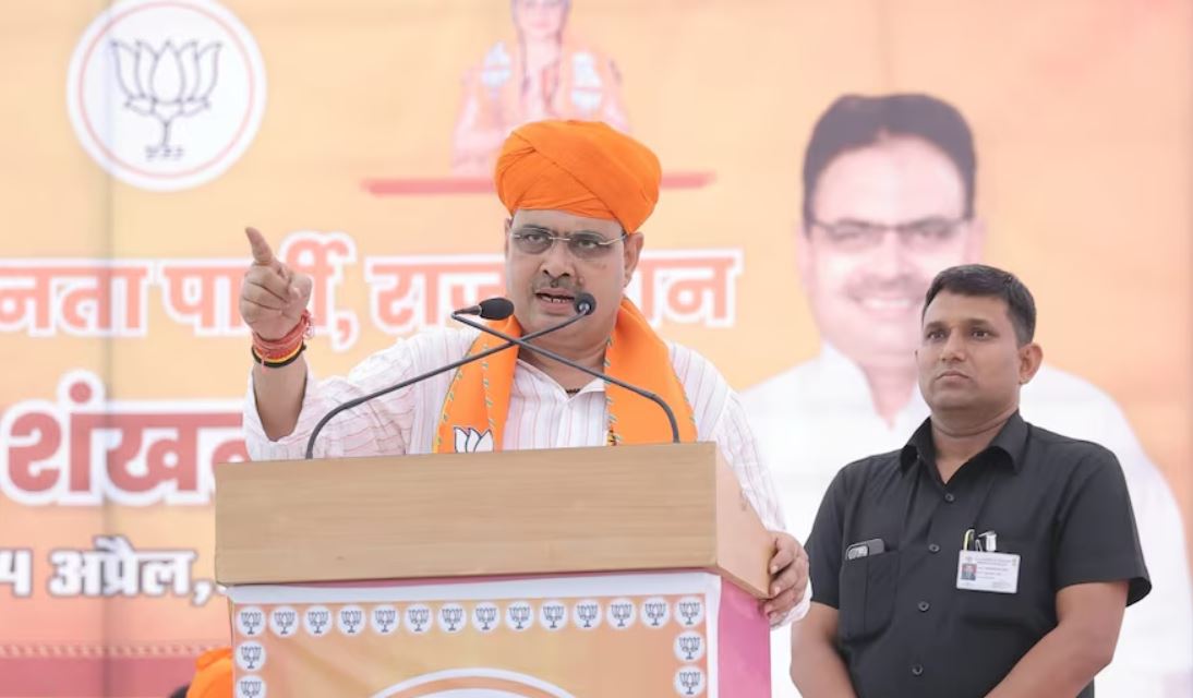 I swear by Mahadev, if you are a Hindu then sit down, the video of Bhajanlal Sharma's meeting went viral, Congress became the attacker.