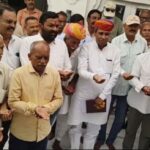 Jalore Rajputs opened front against BJP, took collective pledge not to vote for BJP