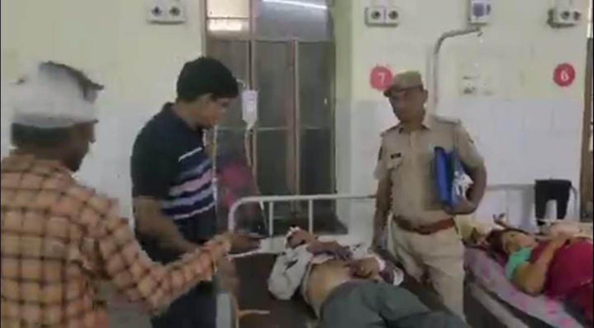 Truck collides with tractor trolley, 14 people including driver and attendant injured, were rolling after performing the ritual of Bhaat