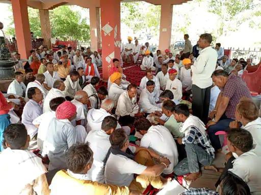 If the groom is not clean shaven then he will be fined Rs 21 thousand, decision of Panch Patelo of Nagar Dhakad Samaj.