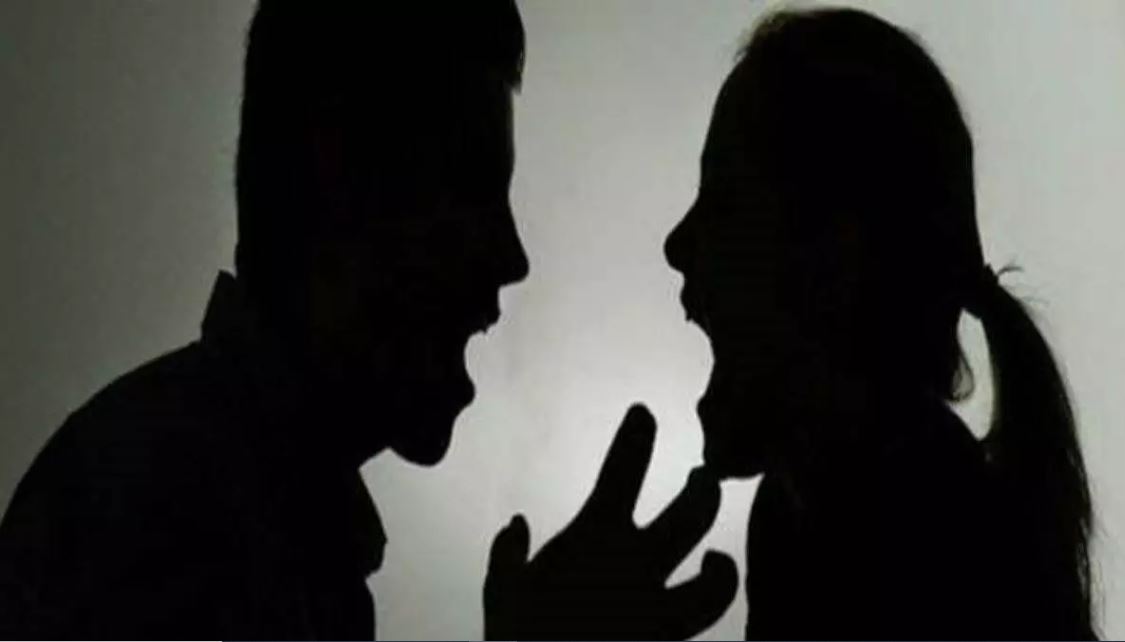 Wife got so angry with husband, got beaten by brothers, know why she got attacked
