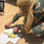 Heat wave wreaks havoc on the border, BSF jawan made omelette on sand, baked papad on the bonnet, this message