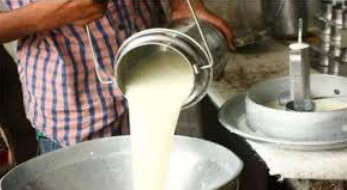 Husband used to sell milk by mixing it with water, angry wife left the house and went to her parents' house, did not return for 6 months