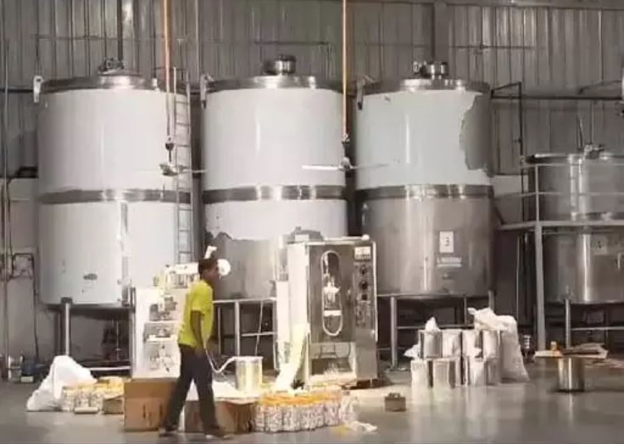 7 thousand liters worth Rs 24 lakh in Kota, 1761 kg in Bikaner. Fake ghee seized, factory seized for 15 days