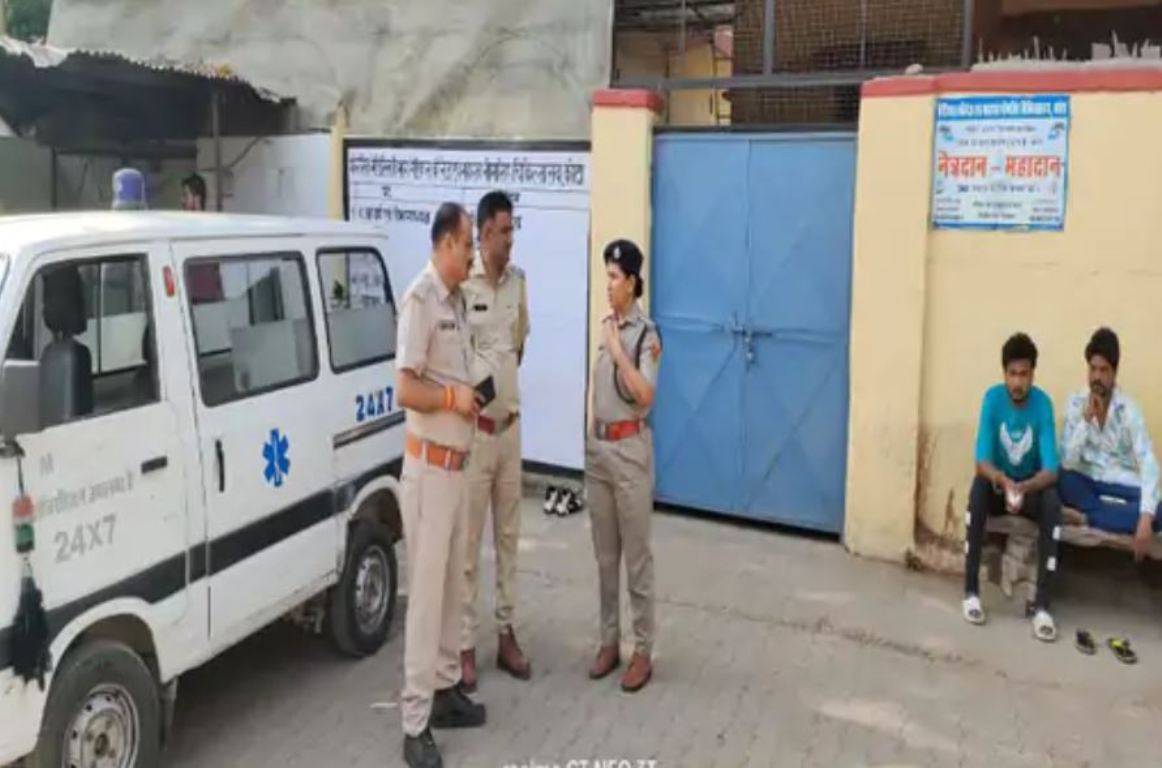 Dispute over dancing in friend's house, youth dies in knife attack, one injured, girl commits suicide