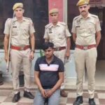 Fake flying inspector caught in Rajasthan Roadways, conductor handed him over to Chaumu police station
