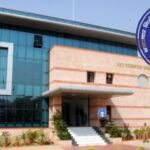 Suspicious cash worth Rs 1 lakh 5 thousand found with 5 employees of Bundi Forest Department during ACB's surprise checking in Jaipur.