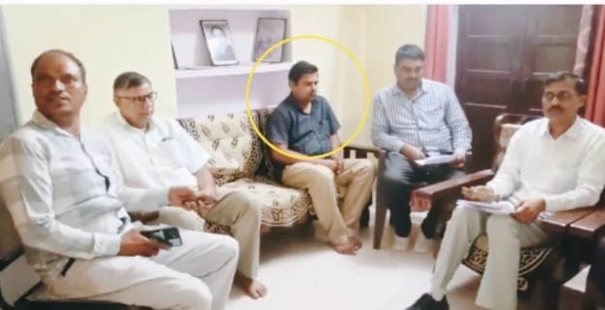 District Industries Center chief manager Tonk and senior assistant Bundi arrested while taking bribe of Rs 1 lakh, chartered accountant also caught