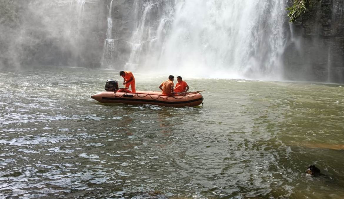 A young man fell into a pond 150 feet below the waterfall of Bhimlat Mahadev, rescue operation underway.