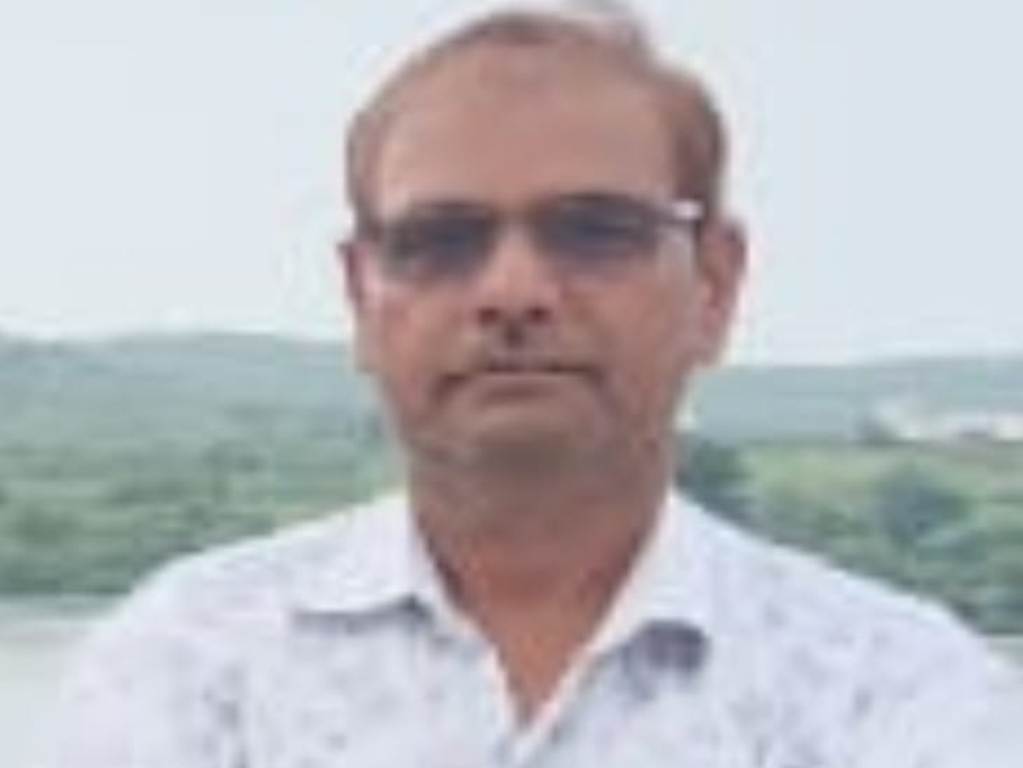 Case registered against 8 people including Dooni Tehsildar, accused of wrongly distributing Khatedari land through fraud