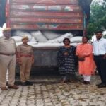 Mid day meal nutrition truck seized with 25 tonnes of wheat, police and logistics department caught illegally transporting it