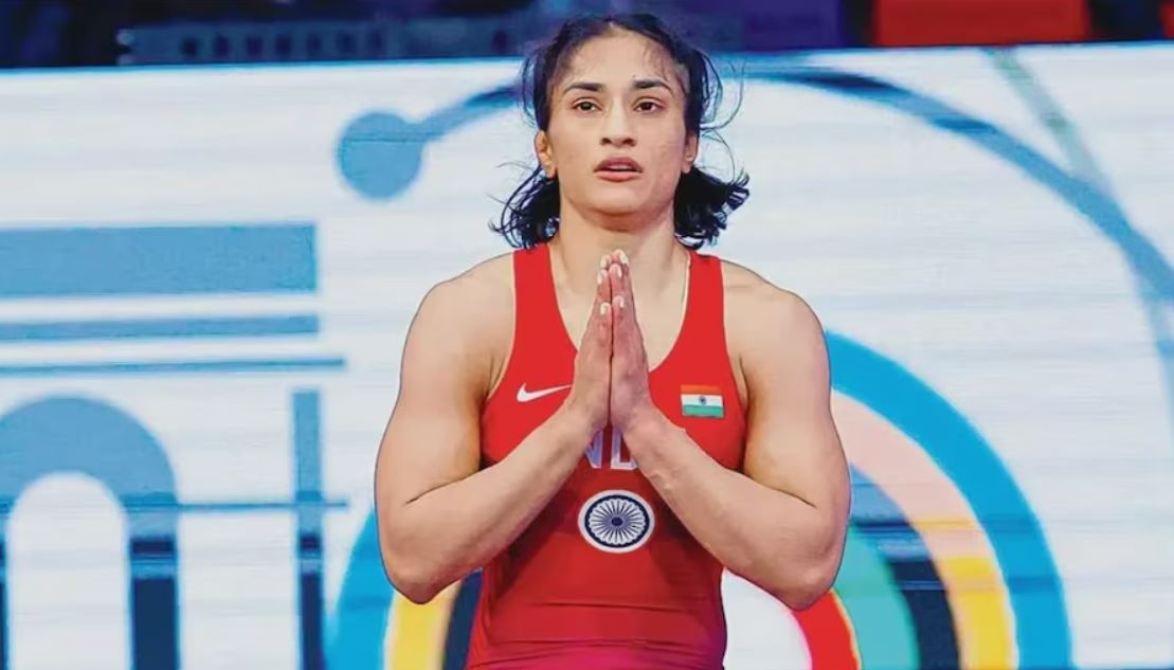 Vinesh Phogat announced her retirement from wrestling after Olympic disqualification, said- I lost
