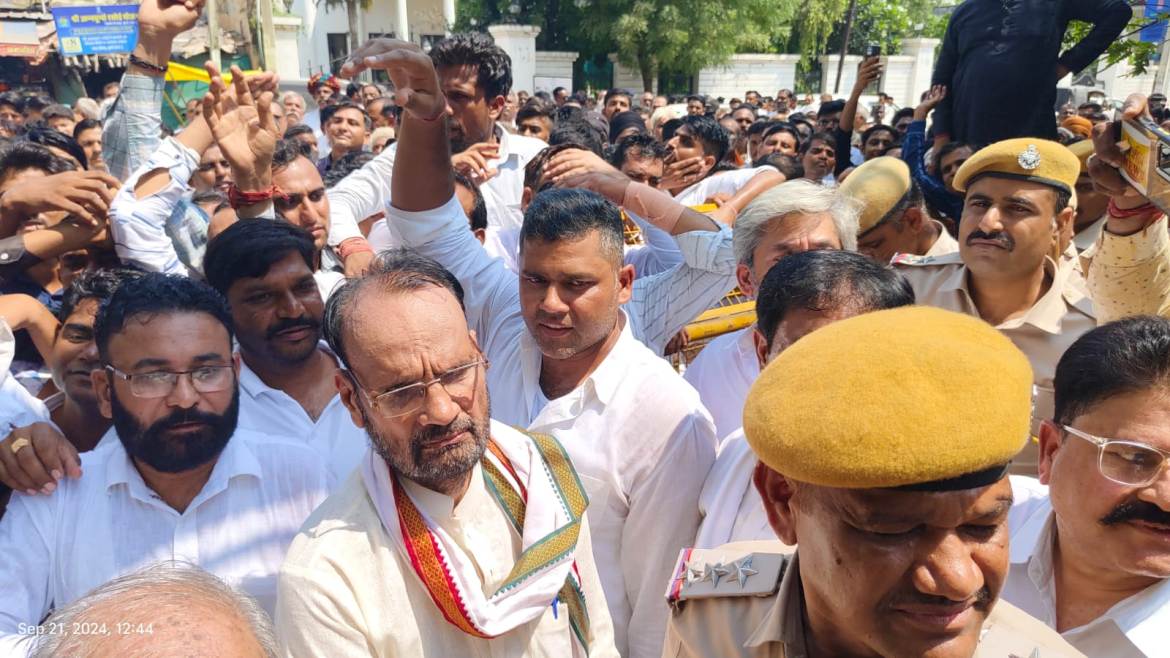 Protest against objectionable remarks on Rahul Gandhi, case registered against MLA Chandna and 150 others