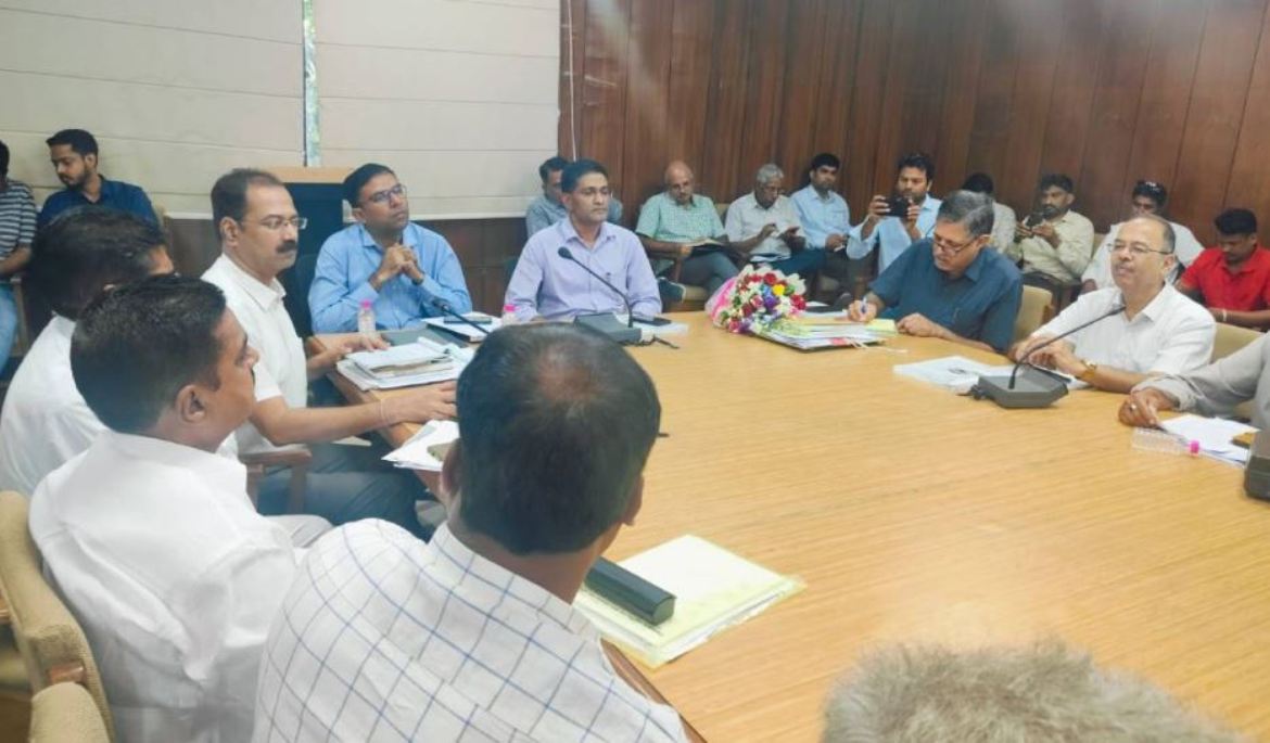 Discussion with stakeholders on new mineral policy, government's priority to make Rajasthan a leader in mining sector