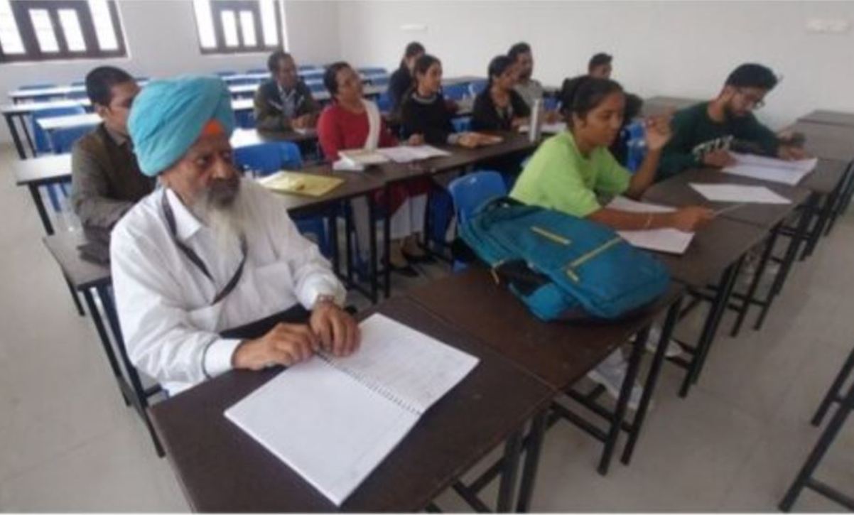 Passion to study law at the age of 81: Goes to college every day, sits with youth and studies