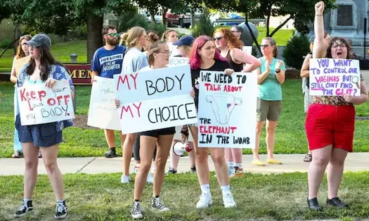 After Trump's victory, women are swearing not to have sex, what is this 4B Movement going on in America?