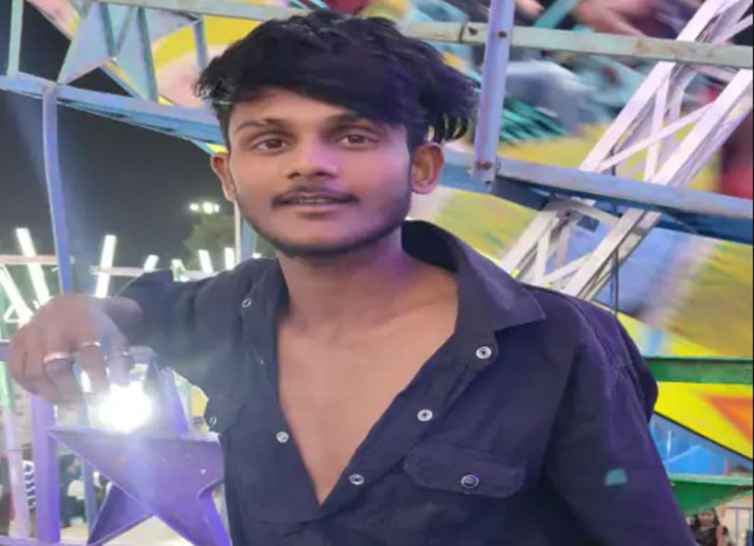 In Kota, a young man was attacked and killed with a knife, he was attacked on his chest and arms and legs.