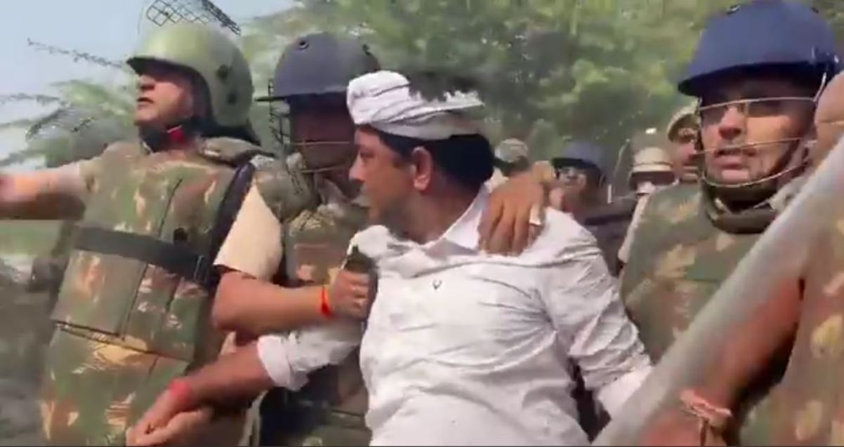 Naresh Meena arrested - then arson-blockade, police vehicles stopped, heavy stone pelting, security forces fired tear gas shells