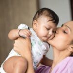 Why is it dangerous to kiss newborn babies? Know the results of the study and ways to stay healthy