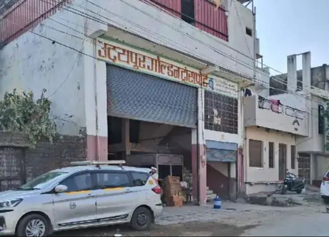 Income tax raid in Rajasthan, 50 kg gold, Rs 5 crore cash recovered from transport businessman's house